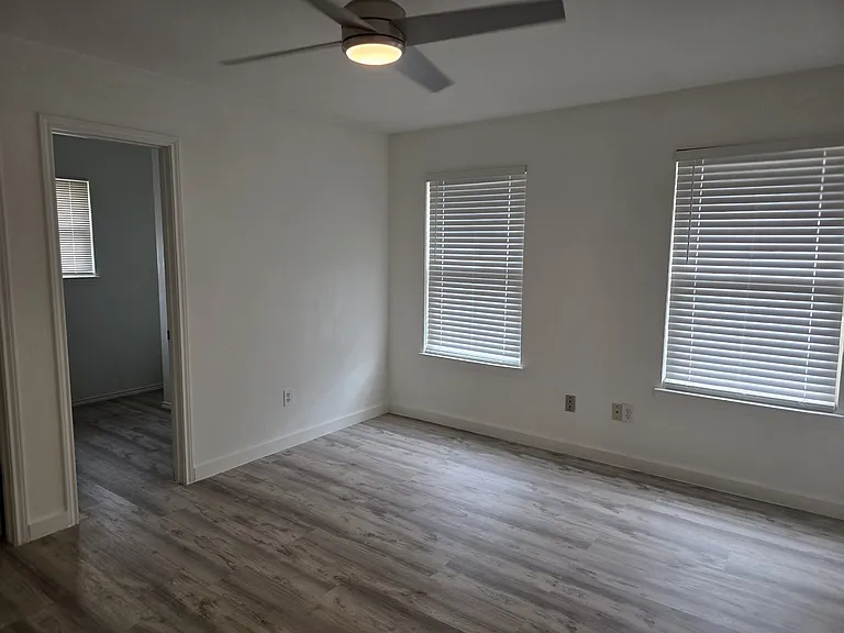 3101 Westwood Dr — Photo 5
