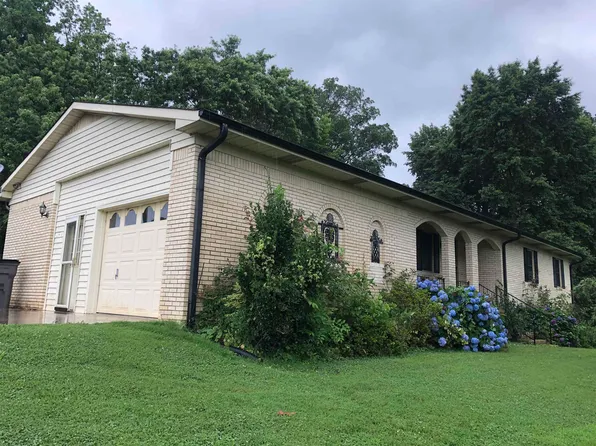 2101 Wildrose Ln, Paragould, AR 72450