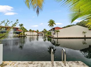 15316 Loch Isle Dr E #15316, Hialeah, FL 33014