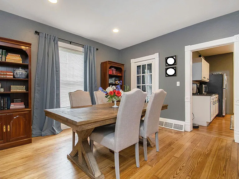 612 Pine Ave NW #1 — Photo 6