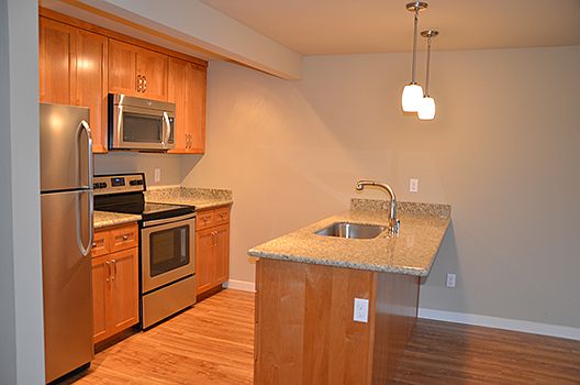2nd image of 431 Kirkland Ave #401