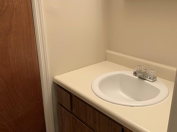 5th image of 310 W Kenwood Dr