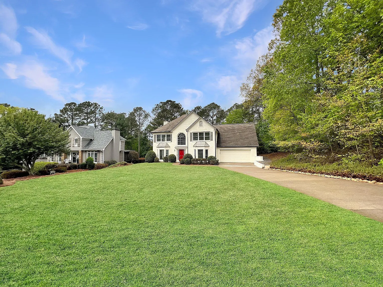5 bed, 4.5 bath, 3400 sqft, $4,850 — Photo 3