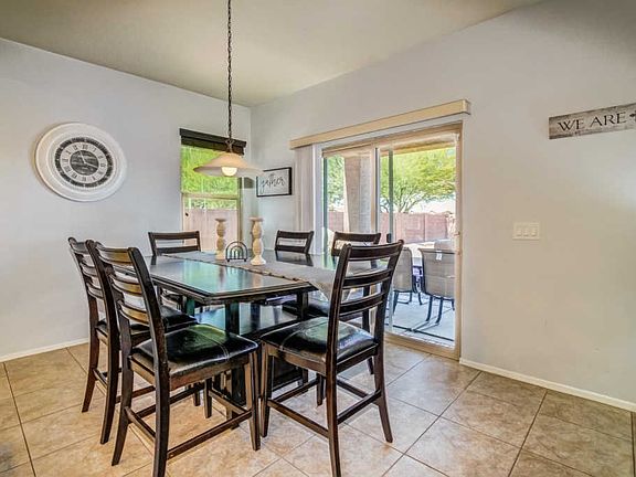 5th image of 1029 E Empire Canyon Ln