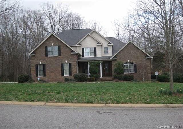 1st image of 722 Shillington Ln