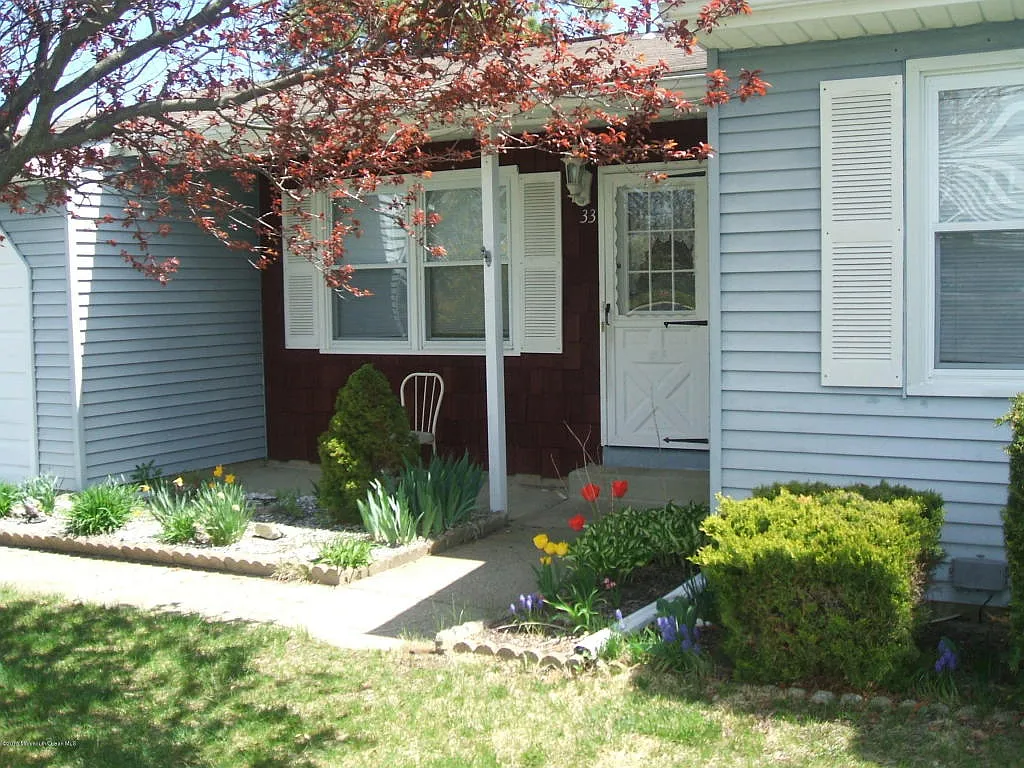33 Churchill Rd #71 photo 1