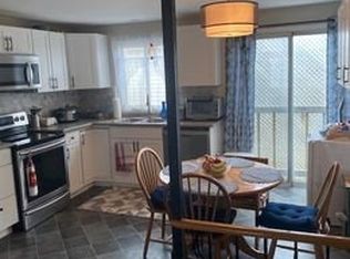 95 Hickling Trl #1362573, Barrie, ON L4M5T4