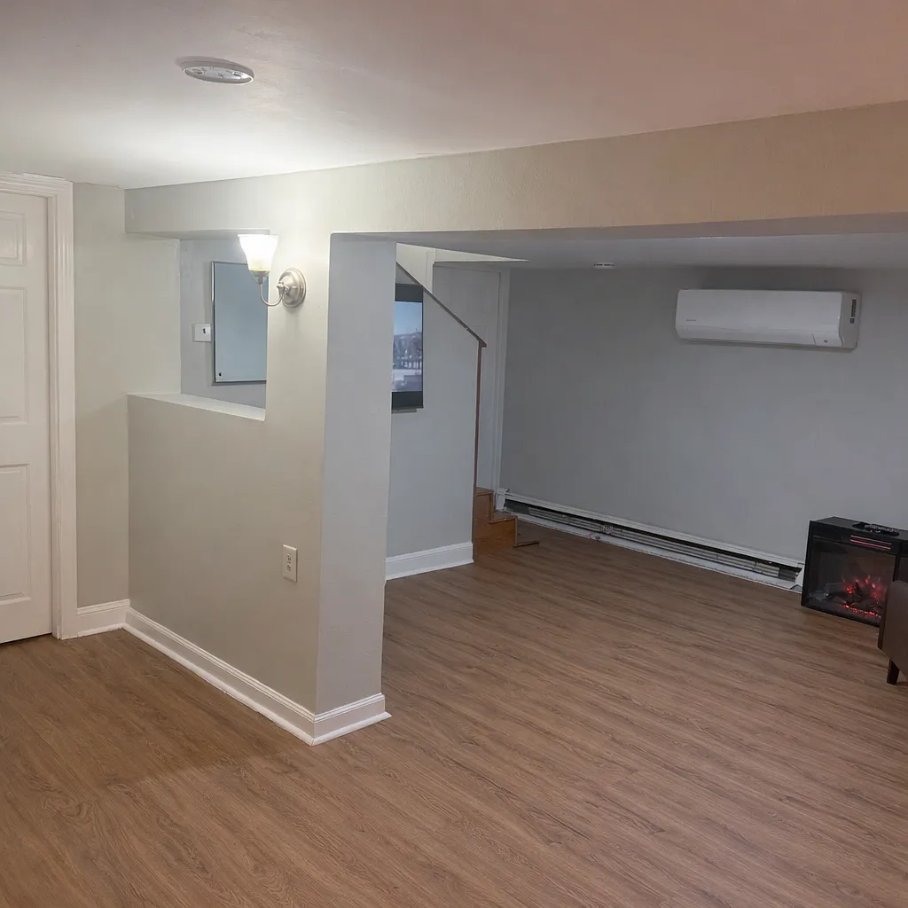 2 bed, 650 sqft, $1,800 — Photo 2