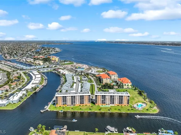 4280 SE 20th Pl APT 703, Cape Coral, FL 33904