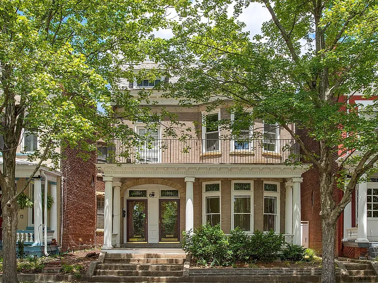 1920 Princess Anne Ave — Photo 1
