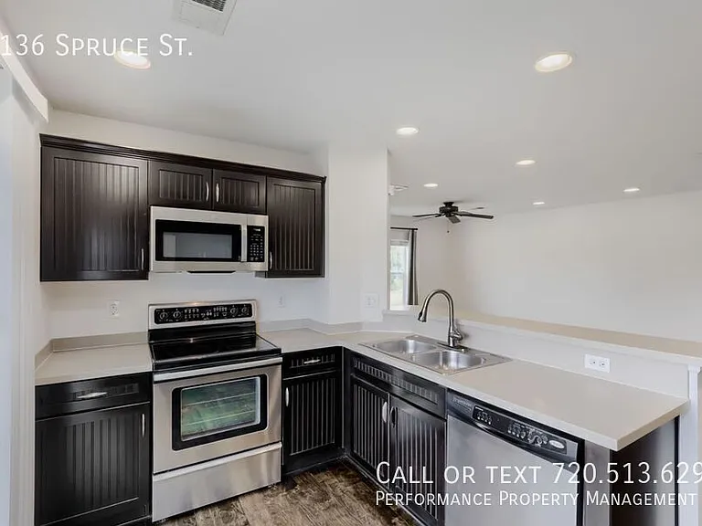 2136 Spruce St — Photo 6
