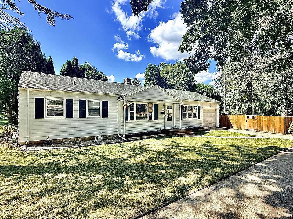 1st image of 1810 Axel AVENUE