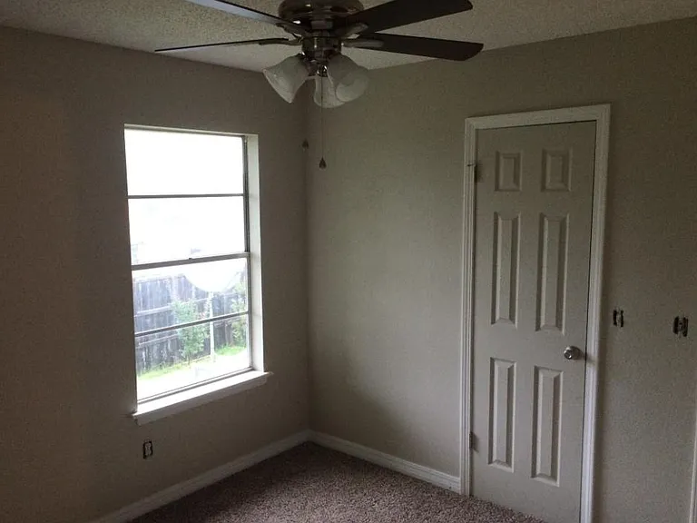 821 Hardy Springs Cir #A — Photo 10