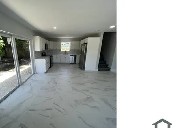 981 W 37th St, Riviera Beach, FL 33404