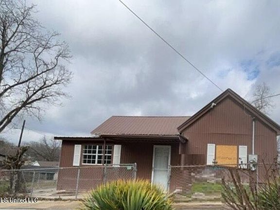 2nd image of 3104 10th St