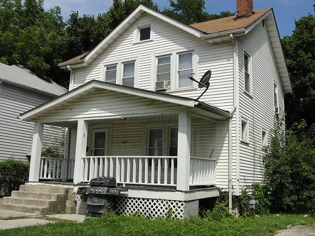 2nd image of 1968 Aberdeen Ave