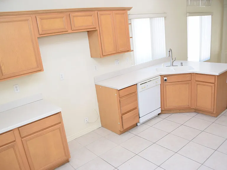 3847 Peachgate Ave — Photo 12