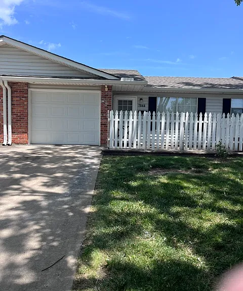 7844 Oakland Dr — Photo 10