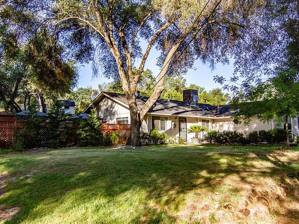 1st image of 30532 Holiday Dr
