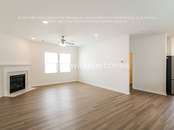 4th image of 300 Deacon Ln