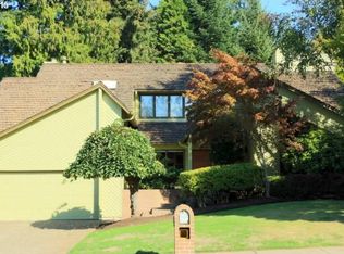 6402 SW Dolph Dr, Portland, OR 97219