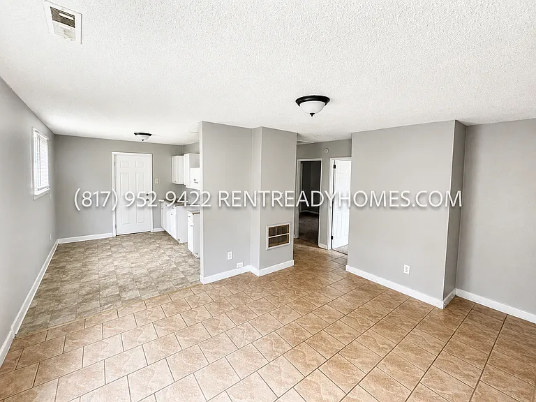 501 Henson St — Photo 2