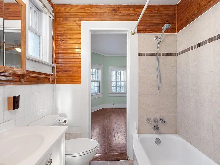 303 S 5th Ave — Photo 13