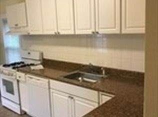 81 School St APT 3, Milford, MA 01757
