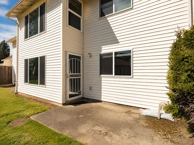 510 SE 157th Ave #35 — Photo 21