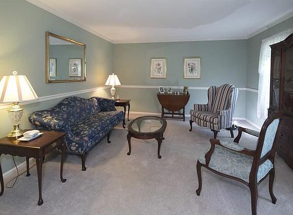 Formal L R - You'll love it for special occasions!