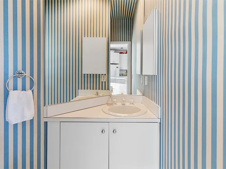 23 Sandcastle Ln — Photo 19