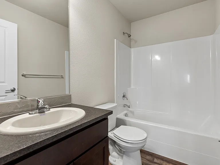SingleFamilyHome.Residences.Canter.15