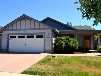 2875 SW Shimmer Ln, Grants Pass, OR, 97527