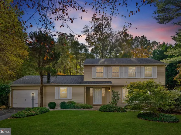 2202 Jester Ct, Reston, VA 20191