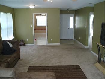 5th image of 1121 Victory Garden Dr