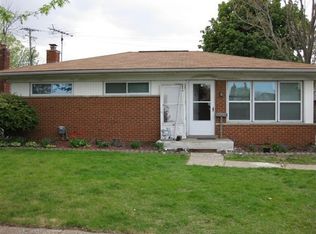 16761 May Ave, Eastpointe, MI 48021