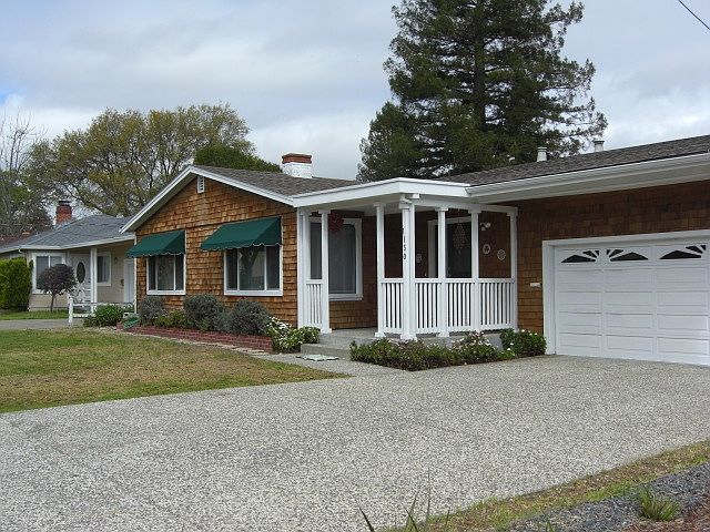 1st image of 1130 Elm Dr