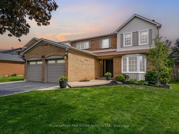 1429 Thistledown Rd, Oakville, ON L6M 1Y4