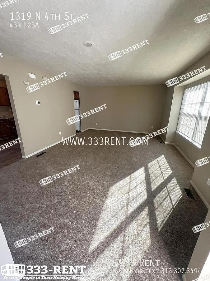 4 bed, 1275 sqft, $1,995 — Photo 2