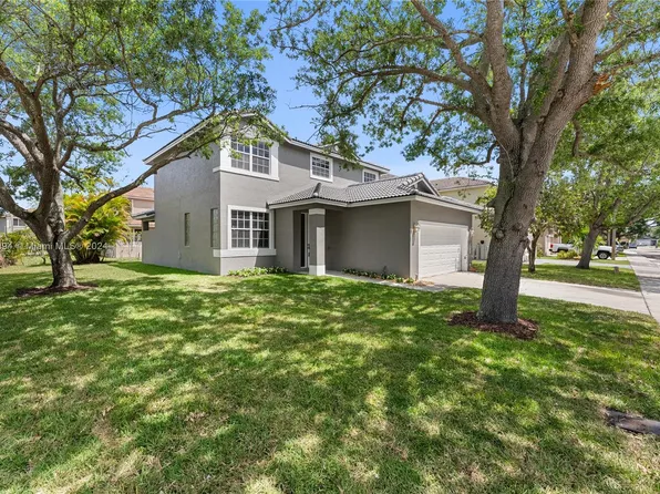 16353 NW 17th St, Pembroke Pines, FL 33028