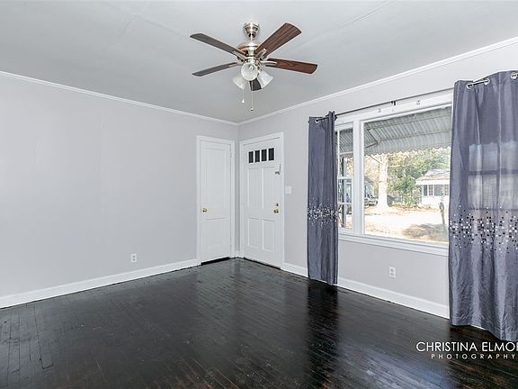 5th image of 218 Peachtree Cir