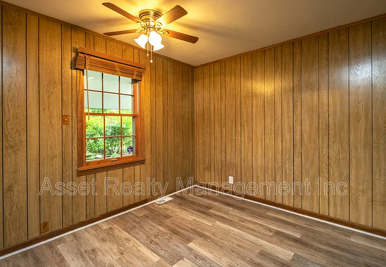 2313 Brice St — Photo 12