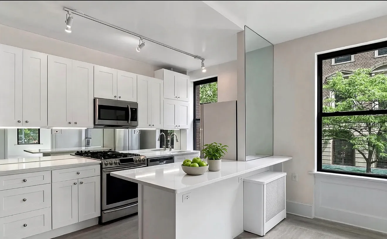160 Wadsworth Avenue — Photo 3