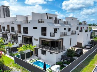 820 NE 2nd St #1, Fort Lauderdale, FL 33301
