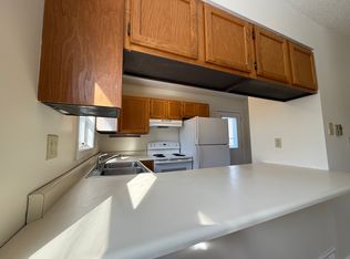 1380 W Lakeshore Dr #1382, Colchester, VT 05446