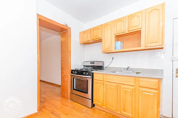 Rented by MySpaceNYC | media 11