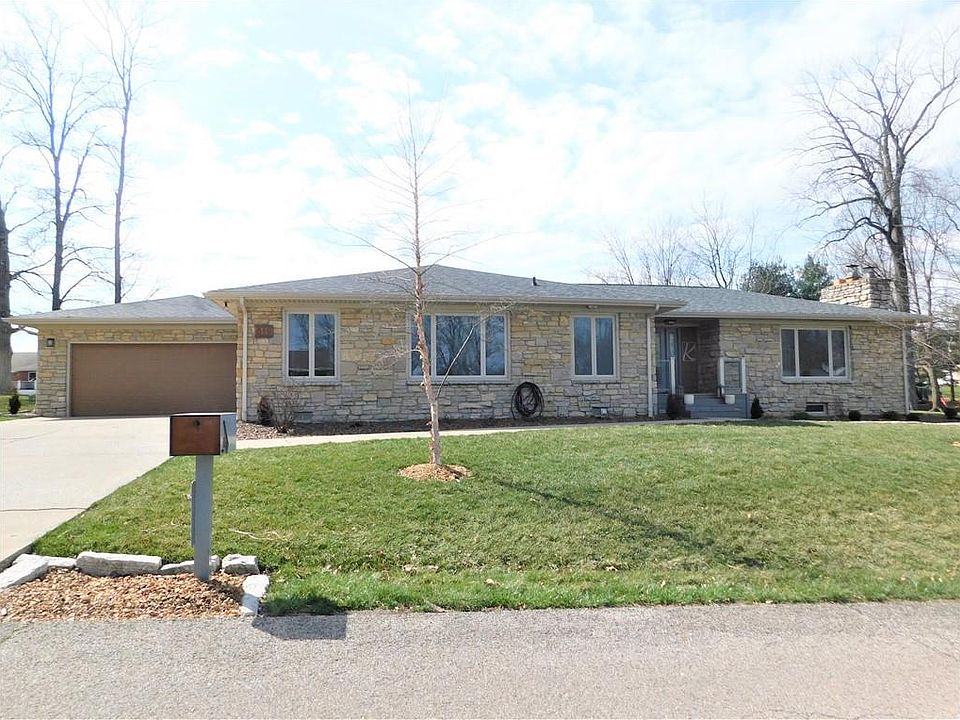 1st image of 819 E Beechwood Ln