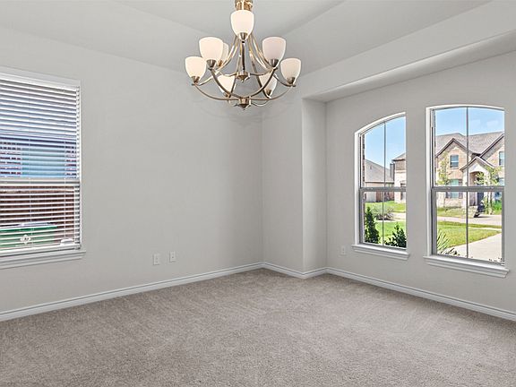 3rd image of 112 Mockingbird Hill Dr
