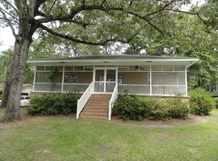 114 Pineridge Rd, Eutawville, SC 29048