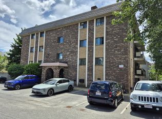301 Lowell St APT 32, Somerville, MA 02145